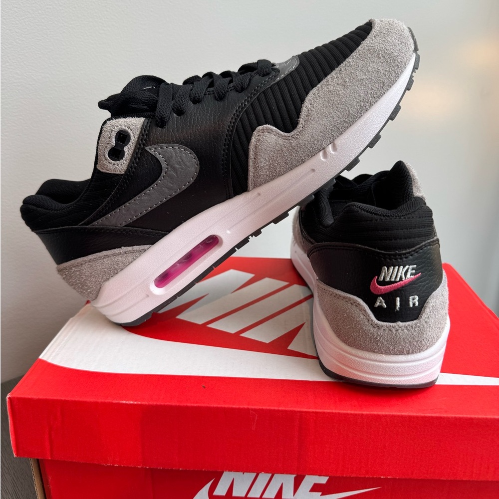 Men’s Nike Air Max 1 - Picture 2 of 5